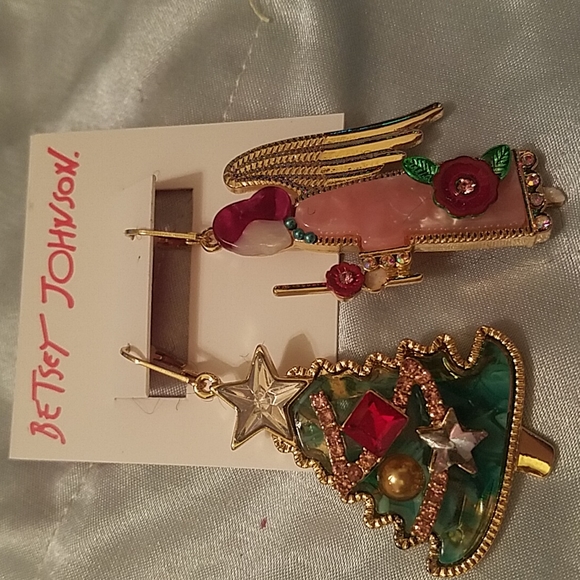 Betsey Johnson Angel and Christmas tree - Picture 2 of 6